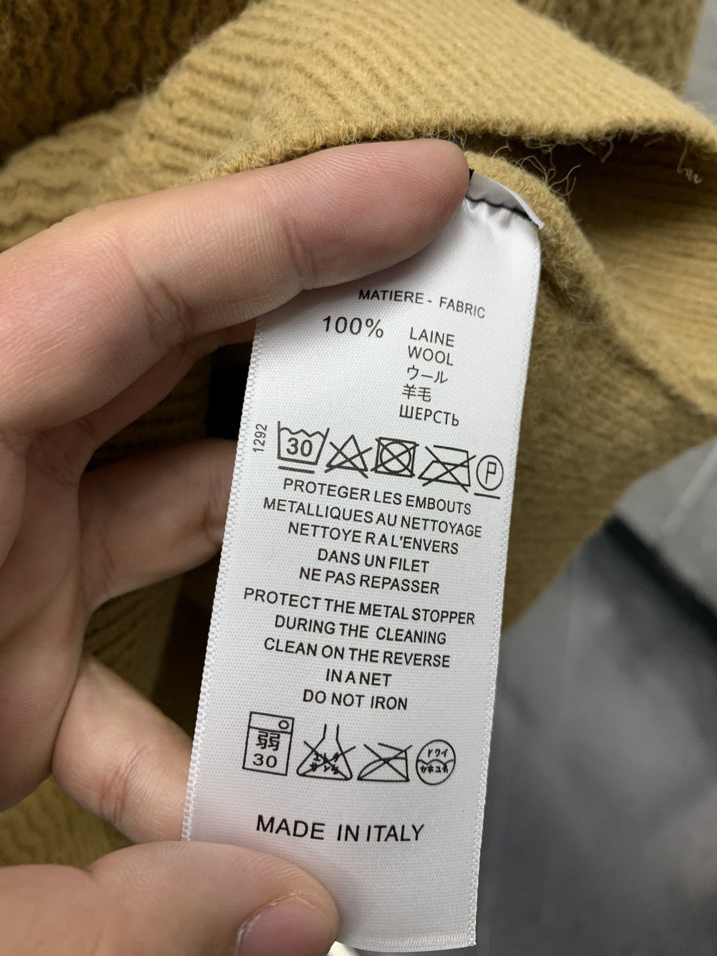 スーパーコピー 服実物の写真 N品  かっこいい おしゃれ 代引き対応国内発送後払い安全必ず届くおすすめ口コミ優良サイト