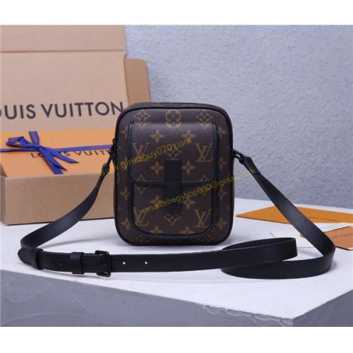 人気販売中ルイヴィトン  Louis Vuitton ショルダーバッグ M69404 メンズ 実物の写真 スーパーコピーN品代引き可能国内発送後払い安全必ず届く優良サイト