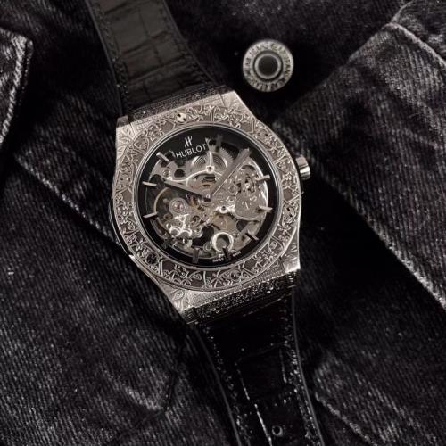 ウブロ（HUBLOTブランドスーパーコピー時計代引き口コミ）メンズ 自動巻き 彫りケース スーパーコピー 時計