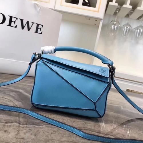 送料無料新入荷Loeweロエベ 061838 ハンドバッグ mini puzzle ショルダーバッグ実物の写真3色スーパーコピー代引き可能国内発送後払い安全必ず届く信用できるサイト