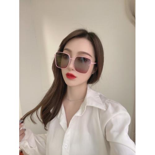 かっこいい おしゃれDior クリスチャンディオール レディース サングラス ブランドスーパーコピー眼鏡N品代引き対応国内発送後払い安全必ず届く人気サイト