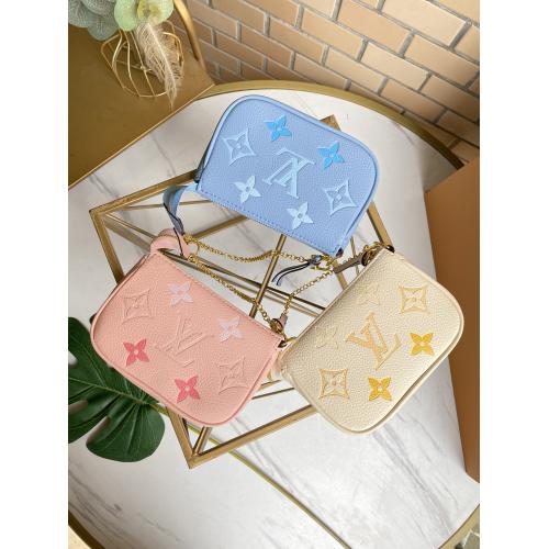 ルイヴィトン スーパーコピー ショルダーバッグ Mini M80501 Pochette Accessoires Monogram Empreinte By The Pool 実物の写真 N品 トレン...