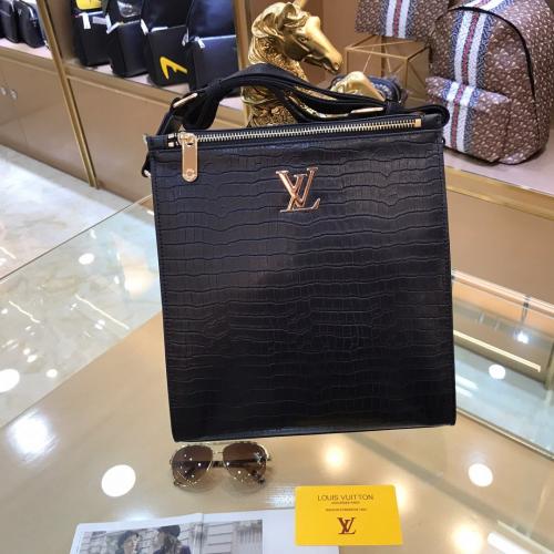 ルイヴィトン バッグ スーパーコピー 2023新品注目度NO.1 Louis Vuitton  ショルダーバッグ
