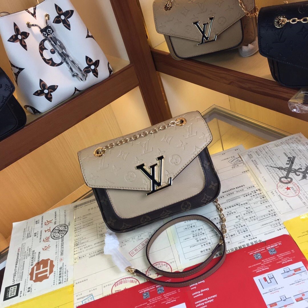 ばれない ルイヴィトン Louis Vuitton  バッグ スーパーコピーバッグN品代引き対応国内発送後払い安全必ず届く人気サイト