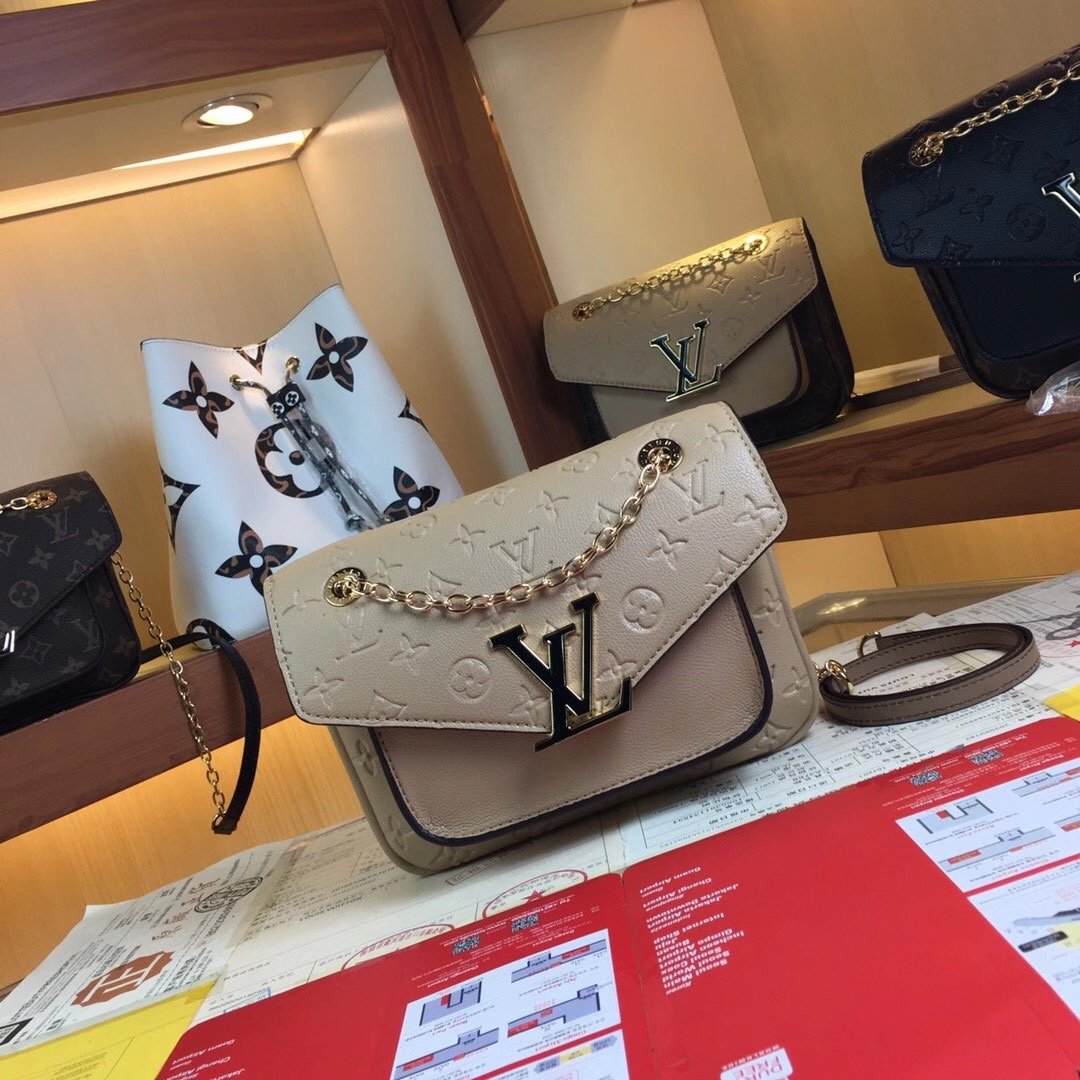 ばれない ルイヴィトン Louis Vuitton  バッグ スーパーコピーバッグN品代引き対応国内発送後払い安全必ず届く人気サイト