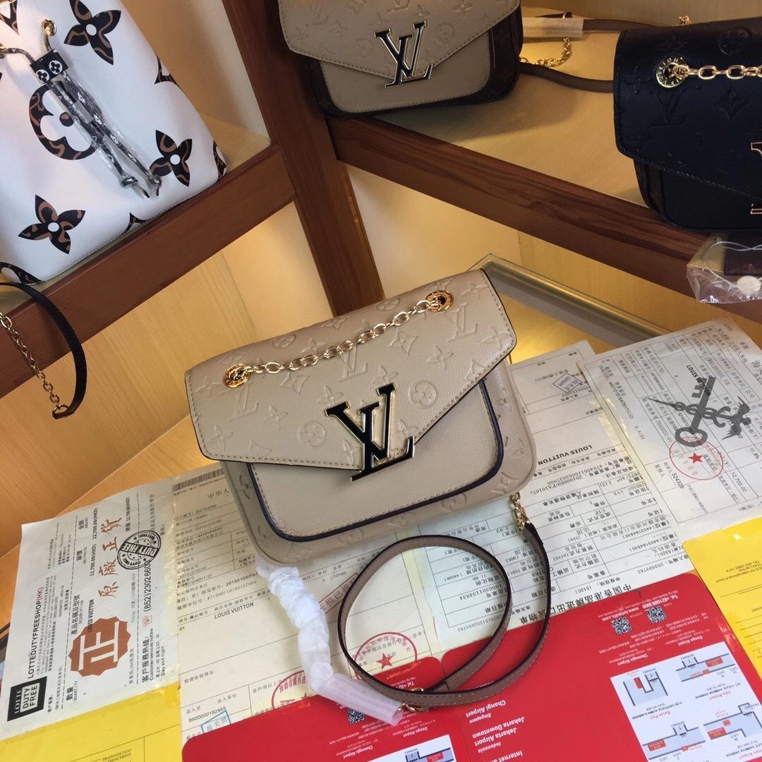 ばれない ルイヴィトン Louis Vuitton  バッグ スーパーコピーバッグN品代引き対応国内発送後払い安全必ず届く人気サイト