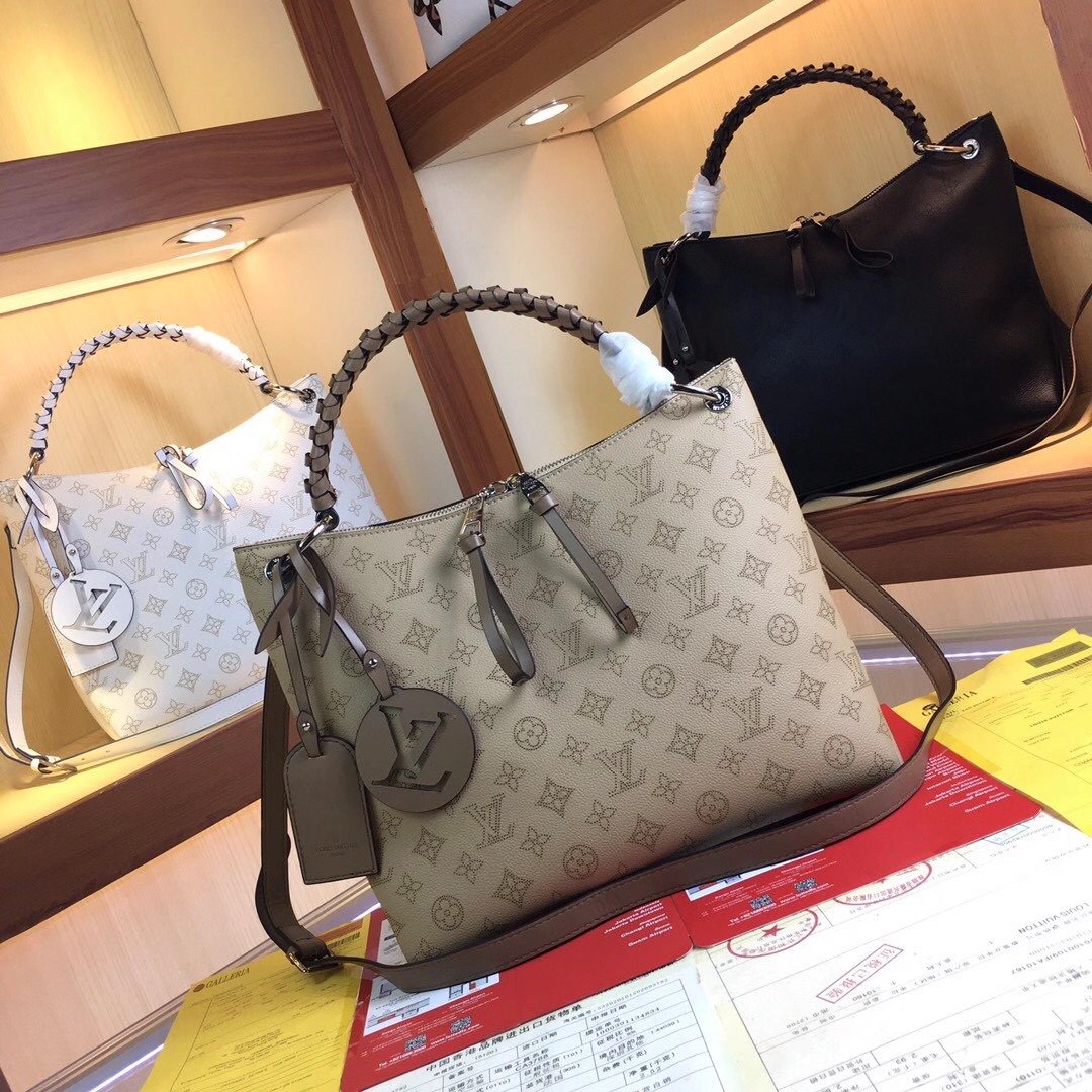 ばれない ルイヴィトン Louis Vuitton  バッグ スーパーコピーバッグN品代引き対応国内発送後払い安全必ず届く人気サイト