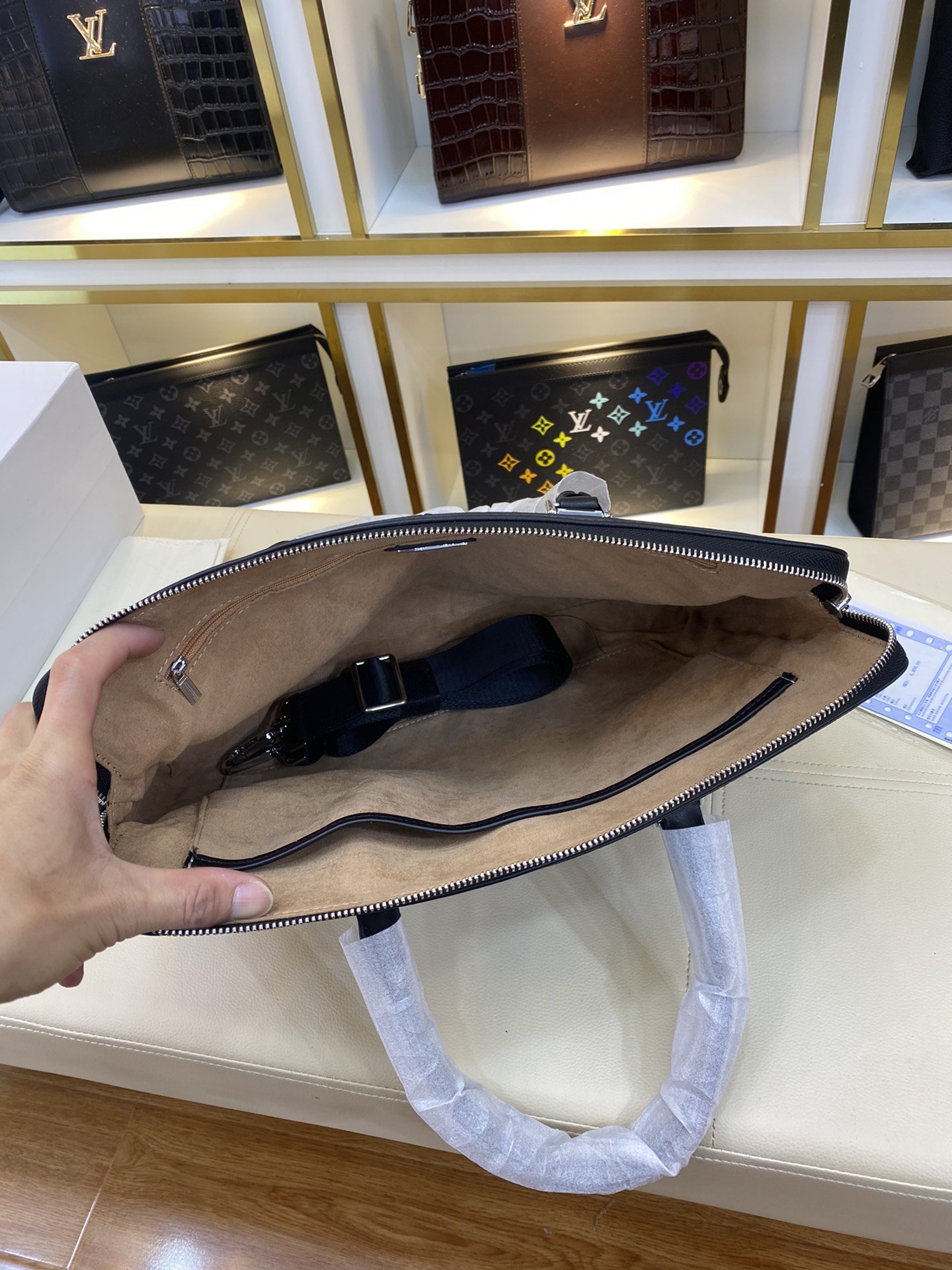 ばれない ルイヴィトン Louis Vuitton  バッグ スーパーコピーバッグN品代引き対応国内発送後払い安全必ず届く人気サイト