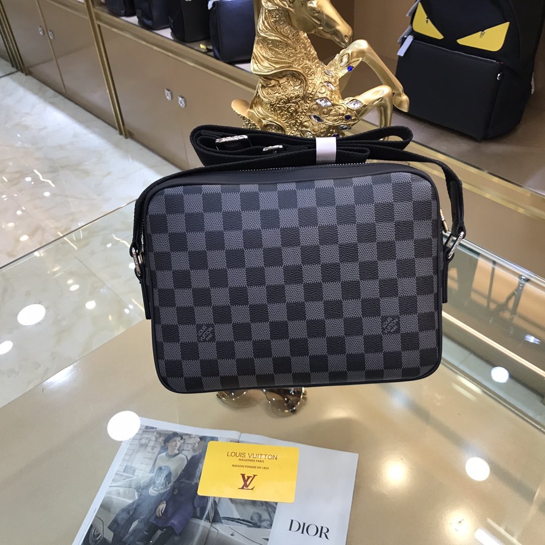 ばれない ルイヴィトン Louis Vuitton  バッグ スーパーコピーバッグN品代引き対応国内発送後払い安全必ず届く人気サイト
