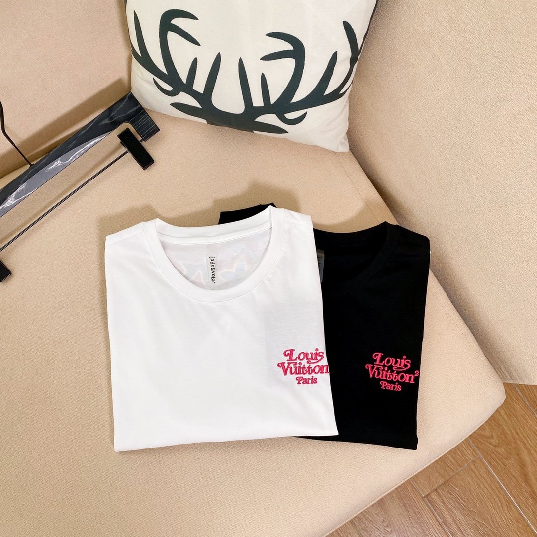 最高品質N品ルイヴィトン Louis Vuitton 半袖Tシャツ 実物の写真 メンズ/レディース スーパーコピー服代引き可能国内発送後払い安全必ず届く信用できるサイト