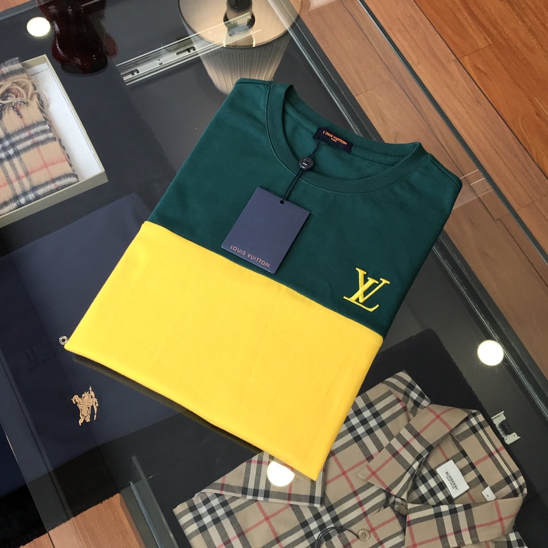 最高品質N品ルイヴィトン Louis Vuitton 半袖Tシャツ 実物の写真 メンズ/レディース スーパーコピー服代引き可能国内発送後払い安全必ず届く信用できるサイト