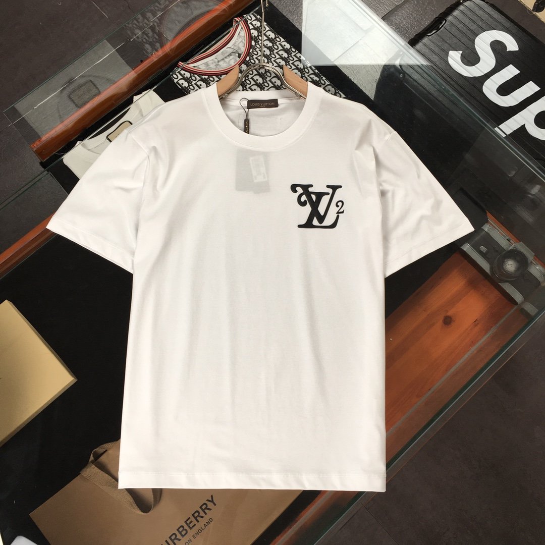 最高品質N品ルイヴィトン Louis Vuitton 半袖Tシャツ 実物の写真 メンズ/レディース スーパーコピー服代引き可能国内発送後払い安全必ず届く信用できるサイト