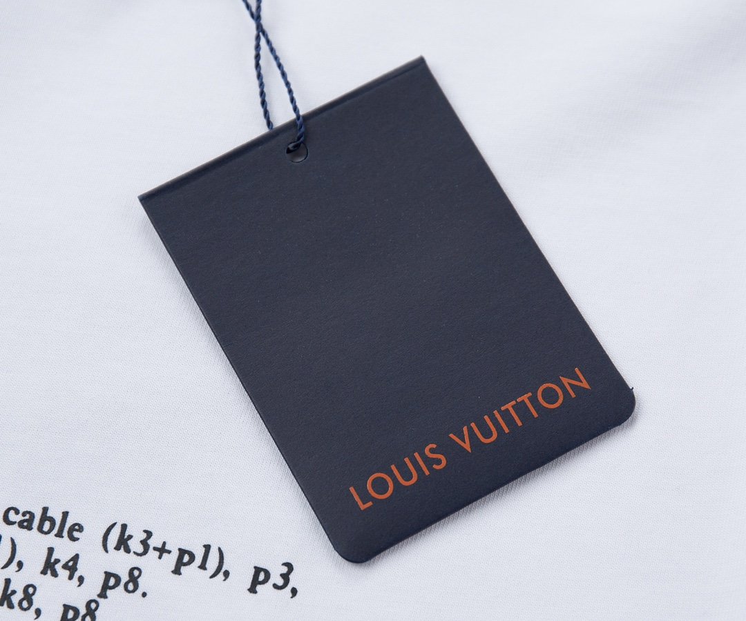 最高品質N品ルイヴィトン Louis Vuitton 半袖Tシャツ 実物の写真 メンズ/レディース スーパーコピー服代引き可能国内発送後払い安全必ず届く信用できるサイト