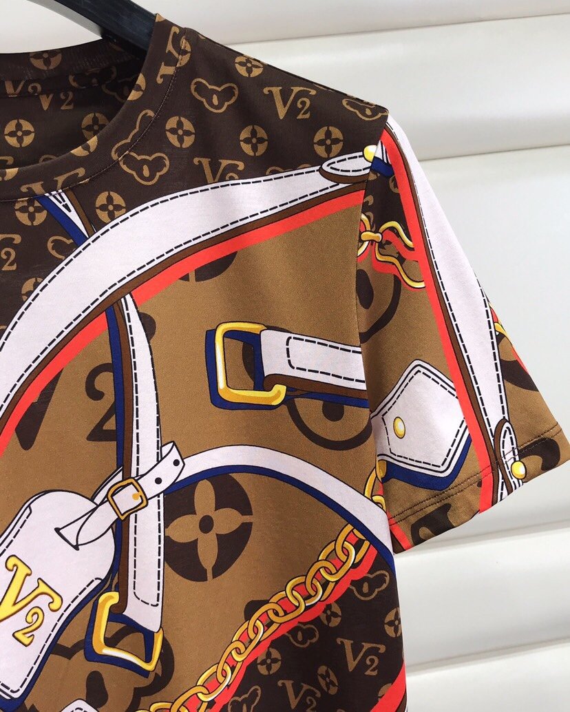 ファッションルイヴィトン Louis Vuitton 半袖Tシャツ M-XXXL 実物の写真 スーパーコピー服代引き可能国内発送後払い安全必ず