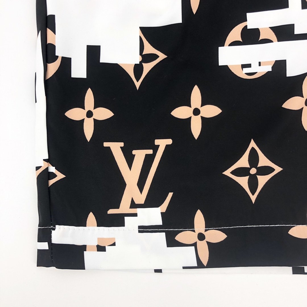 最高品質N品ルイヴィトン Louis Vuitton 半袖Tシャツ 実物の写真 メンズ/レディース スーパーコピー服代引き可能国内発送後払い安全必ず届く信用できるサイト