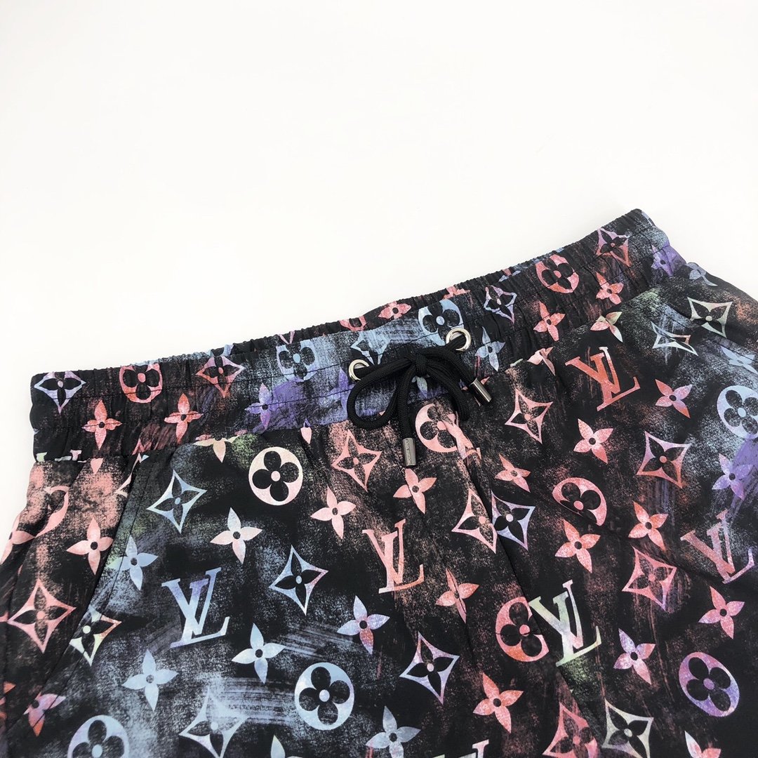 最高品質N品ルイヴィトン Louis Vuitton 半袖Tシャツ 実物の写真 メンズ/レディース スーパーコピー服代引き可能国内発送後払い安全必ず届く信用できるサイト