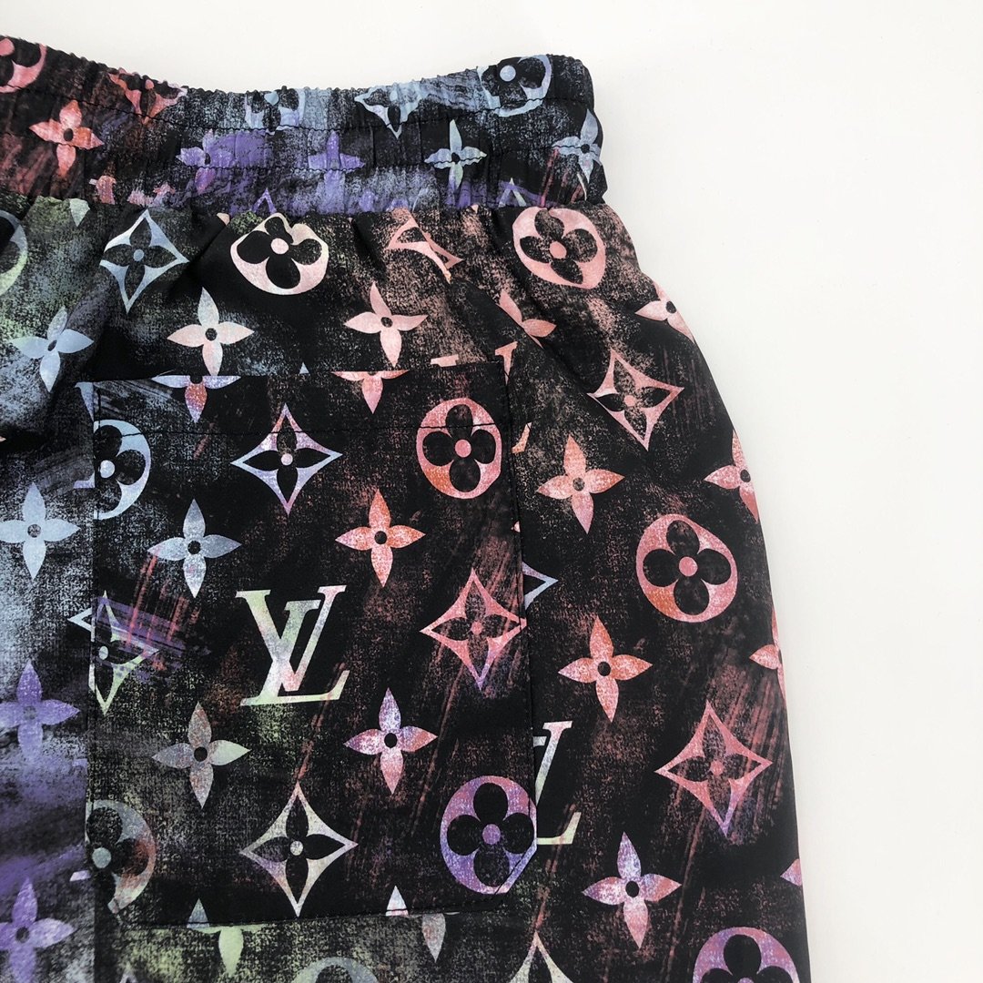 最高品質N品ルイヴィトン Louis Vuitton 半袖Tシャツ 実物の写真 メンズ/レディース スーパーコピー服代引き可能国内発送後払い安全必ず届く信用できるサイト