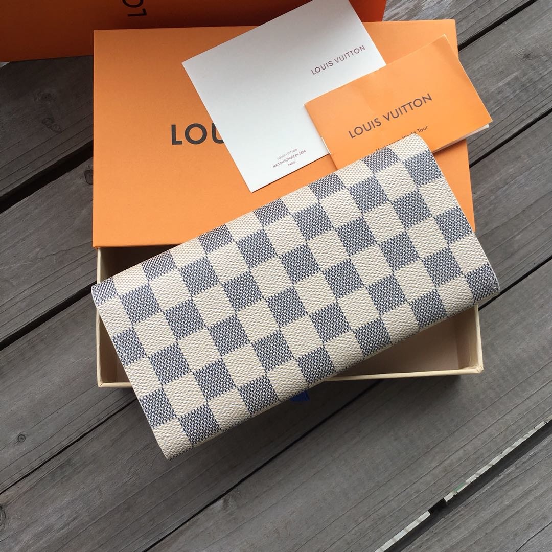 かっこいい おしゃれルイヴィトン Louis Vuitton 財布ブランドスーパーコピーN品代引き可能国内発送後払い安全必ず届く優良サイト