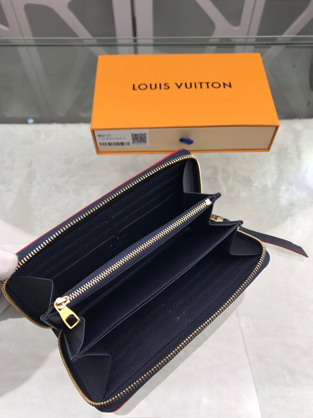 かっこいい おしゃれルイヴィトン Louis Vuitton 財布ブランドスーパーコピーN品代引き可能国内発送後払い安全必ず届く優良サイト