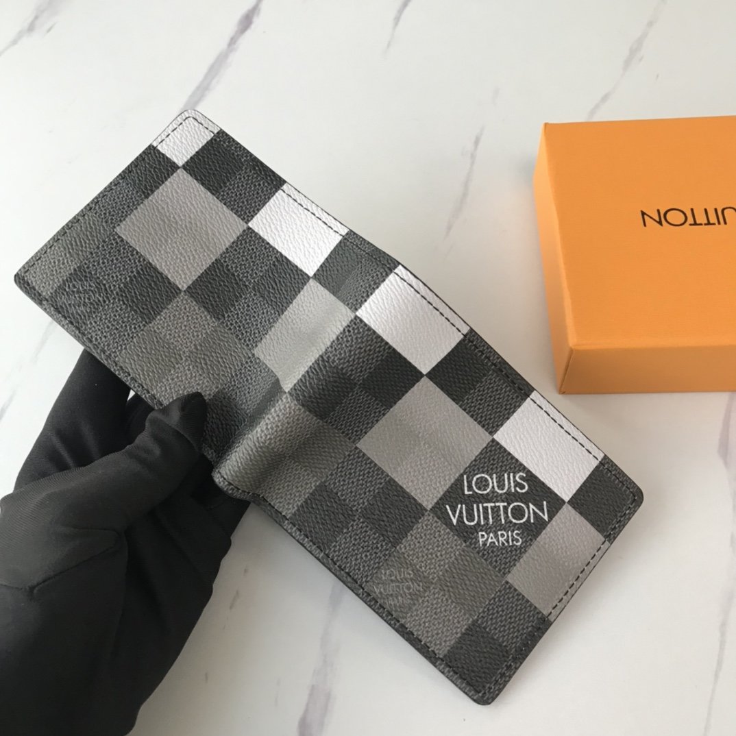 かっこいい おしゃれルイヴィトン Louis Vuitton 財布ブランドスーパーコピーN品代引き可能国内発送後払い安全必ず届く優良サイト