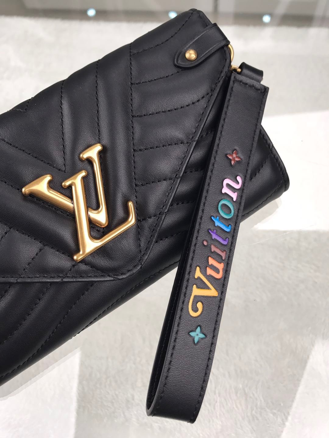 かっこいい おしゃれルイヴィトン Louis Vuitton 財布ブランドスーパーコピーN品代引き可能国内発送後払い安全必ず届く優良サイト