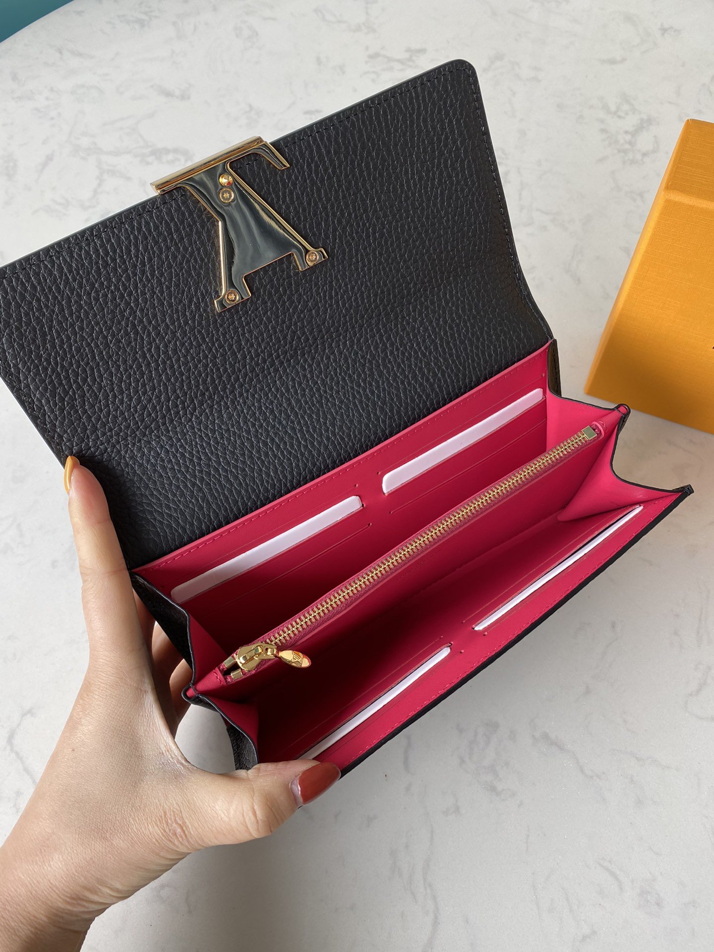 かっこいい おしゃれルイヴィトン Louis Vuitton 財布ブランドスーパーコピーN品代引き可能国内発送後払い安全必ず届く優良サイト