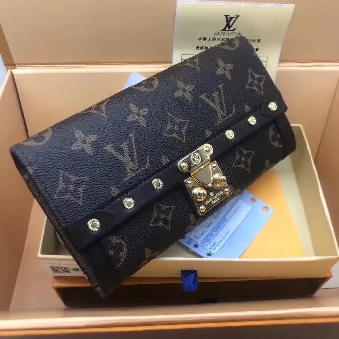 かっこいい おしゃれルイヴィトン Louis Vuitton 財布ブランドスーパーコピーN品代引き可能国内発送後払い安全必ず届く優良サイト