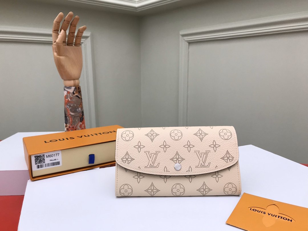 かっこいい おしゃれルイヴィトン Louis Vuitton 財布ブランドスーパーコピーN品代引き可能国内発送後払い安全必ず届く優良サイト