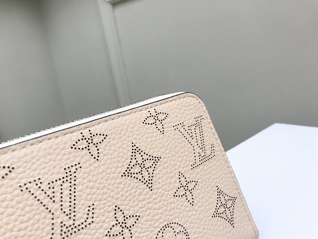 かっこいい おしゃれルイヴィトン Louis Vuitton 財布ブランドスーパーコピーN品代引き可能国内発送後払い安全必ず届く優良サイト