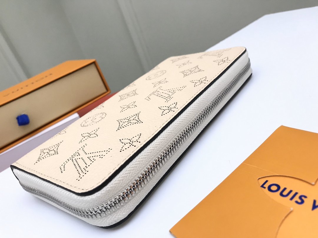 かっこいい おしゃれルイヴィトン Louis Vuitton 財布ブランドスーパーコピーN品代引き可能国内発送後払い安全必ず届く優良サイト