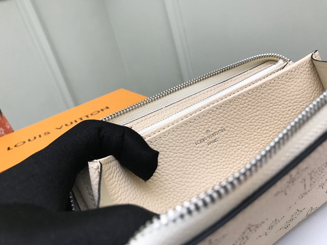 かっこいい おしゃれルイヴィトン Louis Vuitton 財布ブランドスーパーコピーN品代引き可能国内発送後払い安全必ず届く優良サイト