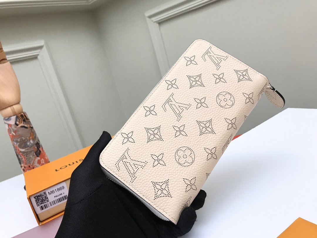 かっこいい おしゃれルイヴィトン Louis Vuitton 財布ブランドスーパーコピーN品代引き可能国内発送後払い安全必ず届く優良サイト