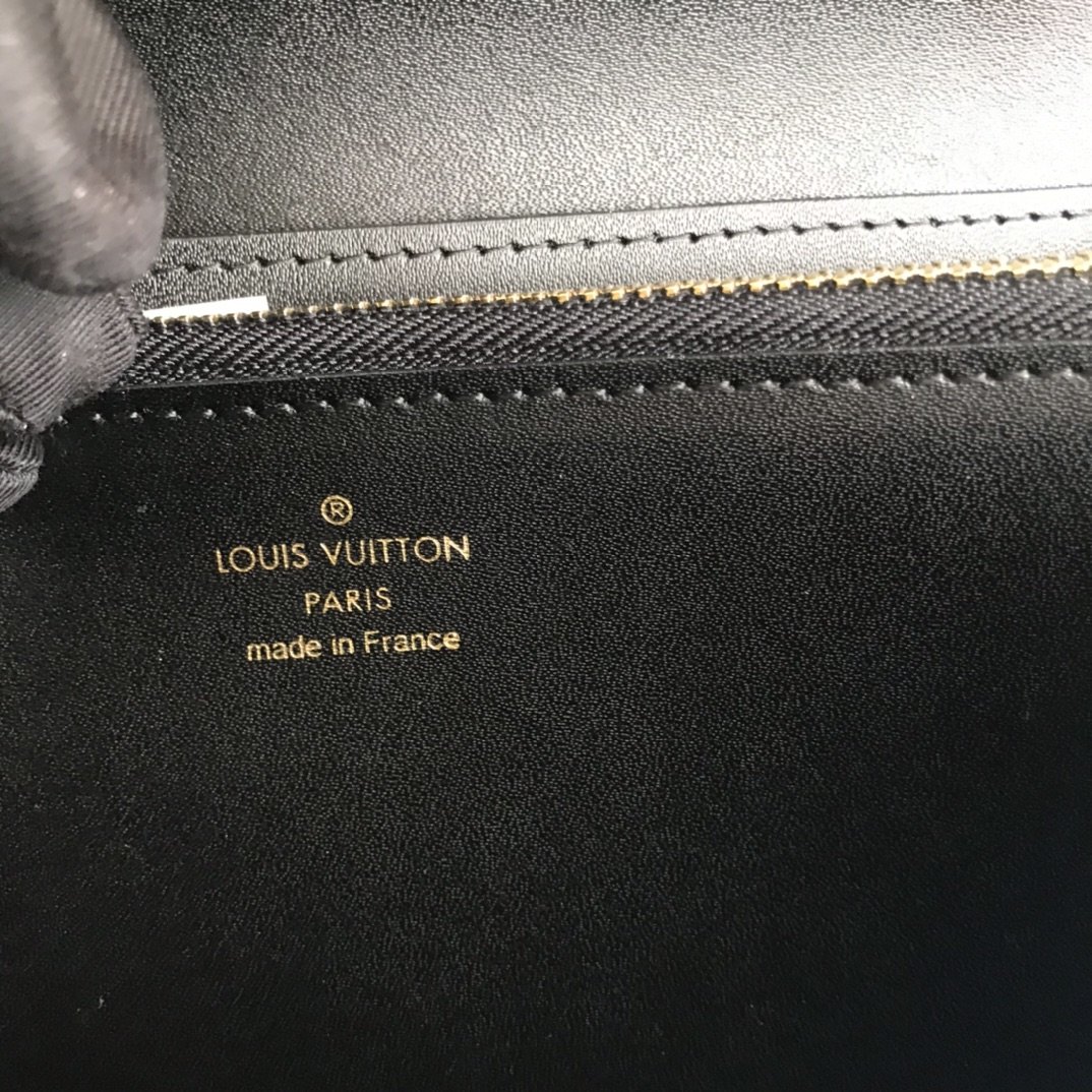 かっこいい おしゃれルイヴィトン Louis Vuitton 財布ブランドスーパーコピーN品代引き可能国内発送後払い安全必ず届く優良サイト