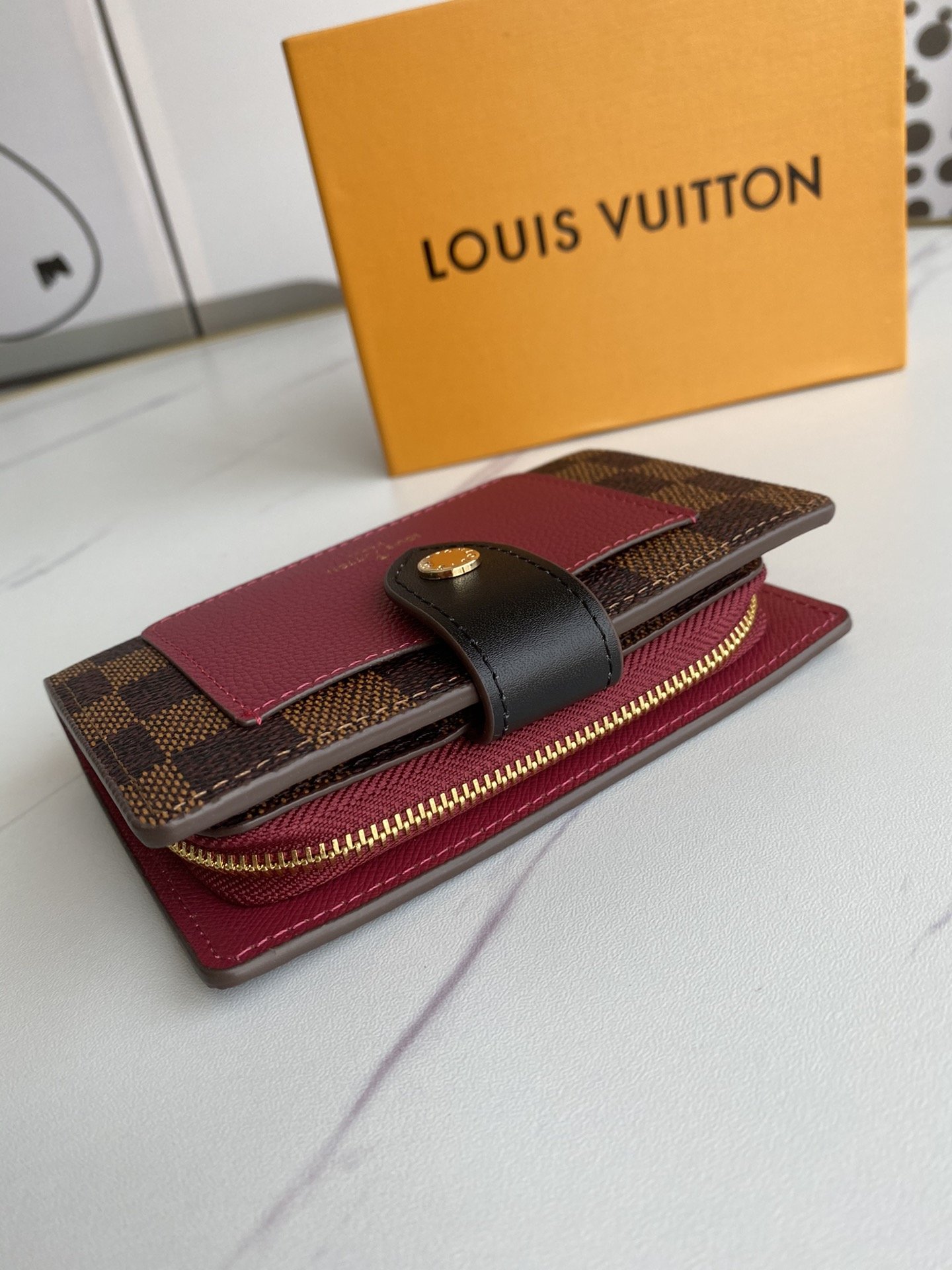 かっこいい おしゃれルイヴィトン Louis Vuitton 財布ブランドスーパーコピーN品代引き可能国内発送後払い安全必ず届く優良サイト