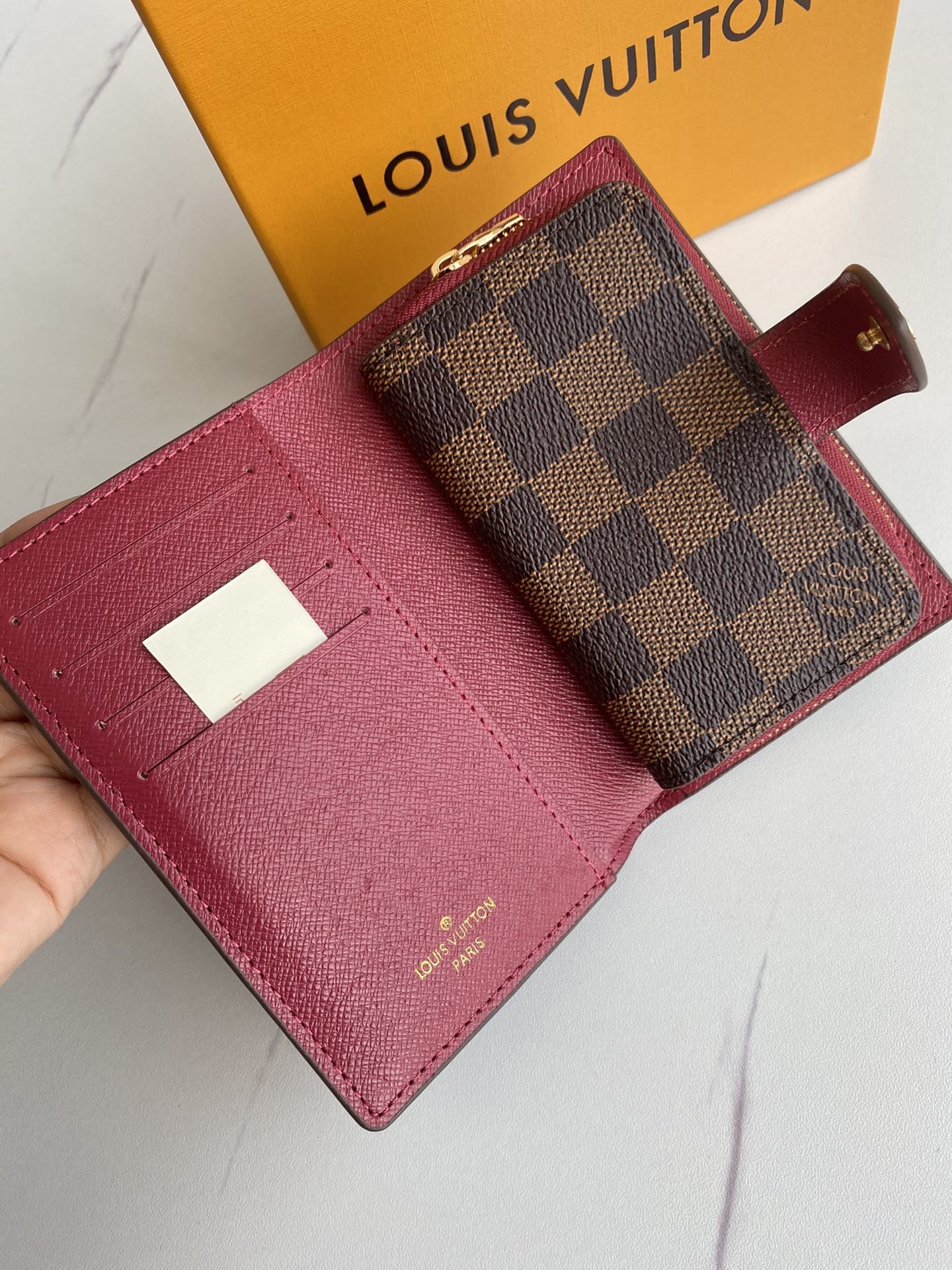 かっこいい おしゃれルイヴィトン Louis Vuitton 財布ブランドスーパーコピーN品代引き可能国内発送後払い安全必ず届く優良サイト