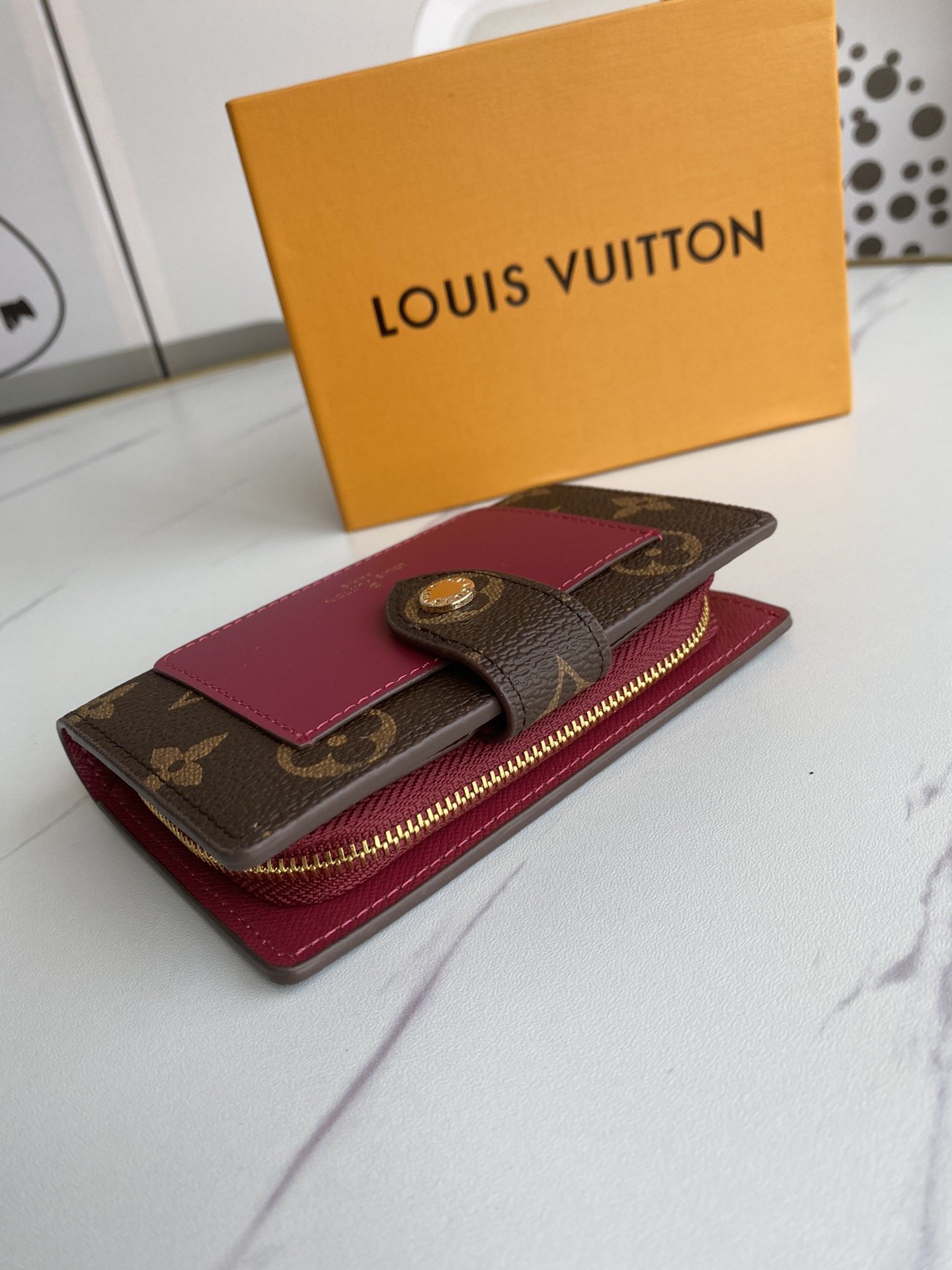 かっこいい おしゃれルイヴィトン Louis Vuitton 財布ブランドスーパーコピーN品代引き可能国内発送後払い安全必ず届く優良サイト