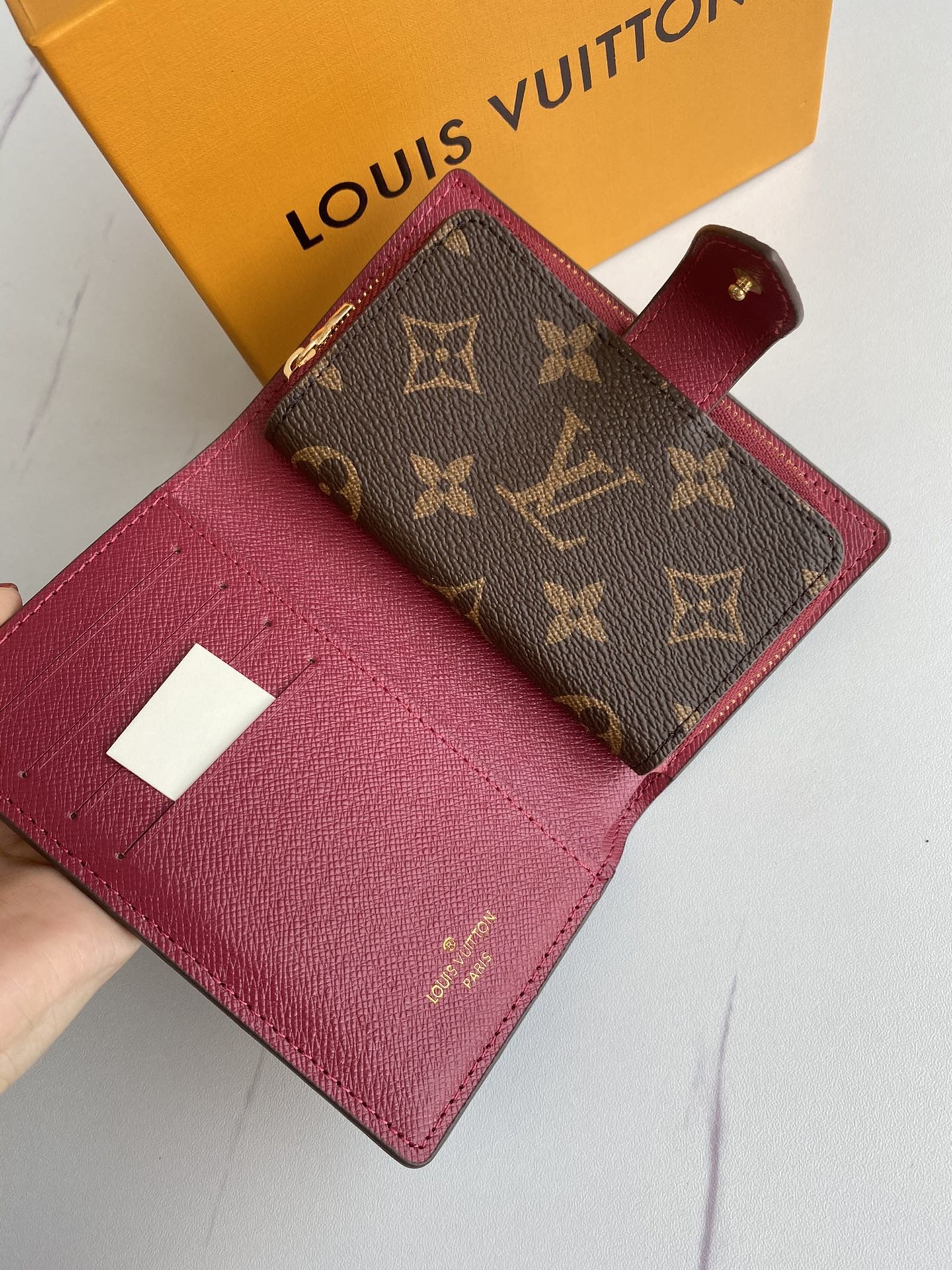 かっこいい おしゃれルイヴィトン Louis Vuitton 財布ブランドスーパーコピーN品代引き可能国内発送後払い安全必ず届く優良サイト