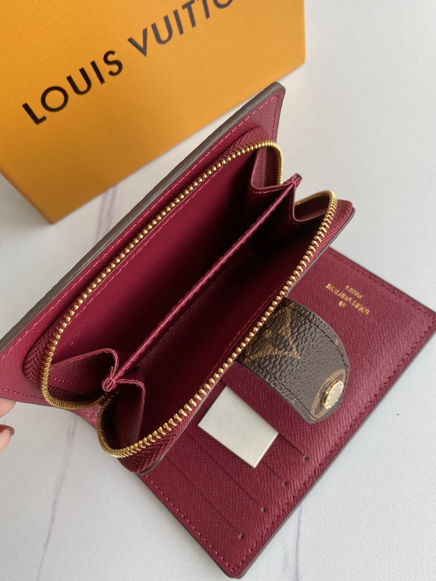 かっこいい おしゃれルイヴィトン Louis Vuitton 財布ブランドスーパーコピーN品代引き可能国内発送後払い安全必ず届く優良サイト