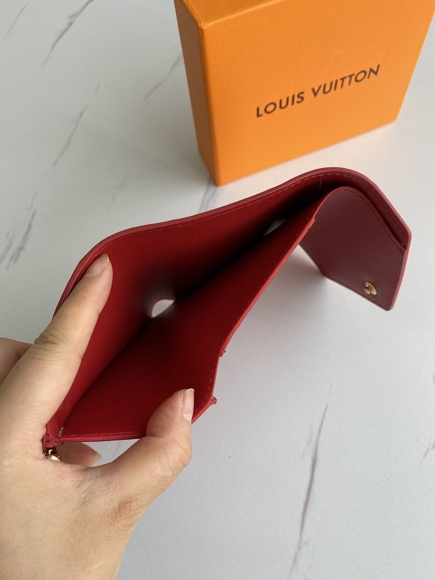 かっこいい おしゃれルイヴィトン Louis Vuitton 財布ブランドスーパーコピーN品代引き可能国内発送後払い安全必ず届く優良サイト