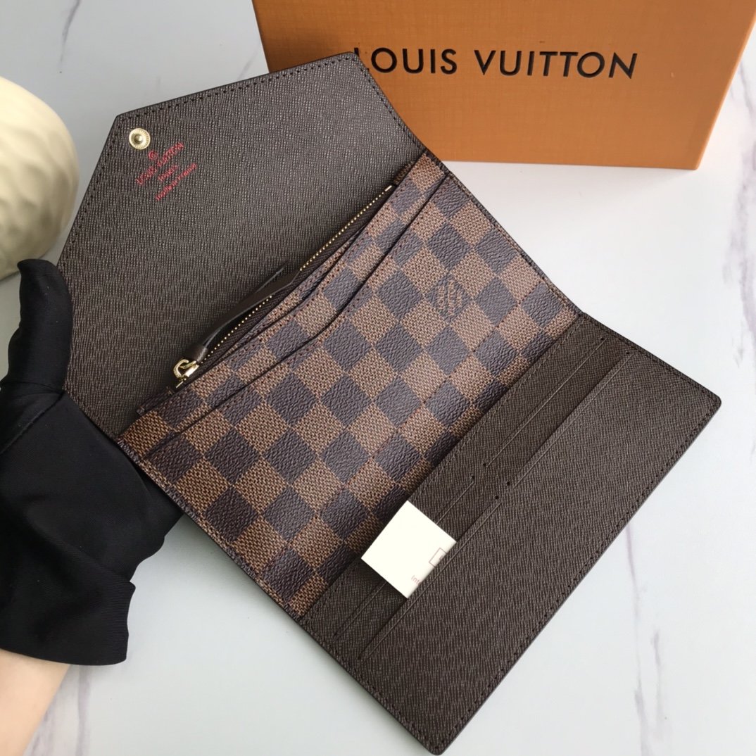 かっこいい おしゃれルイヴィトン Louis Vuitton 財布ブランドスーパーコピーN品代引き可能国内発送後払い安全必ず届く優良サイト