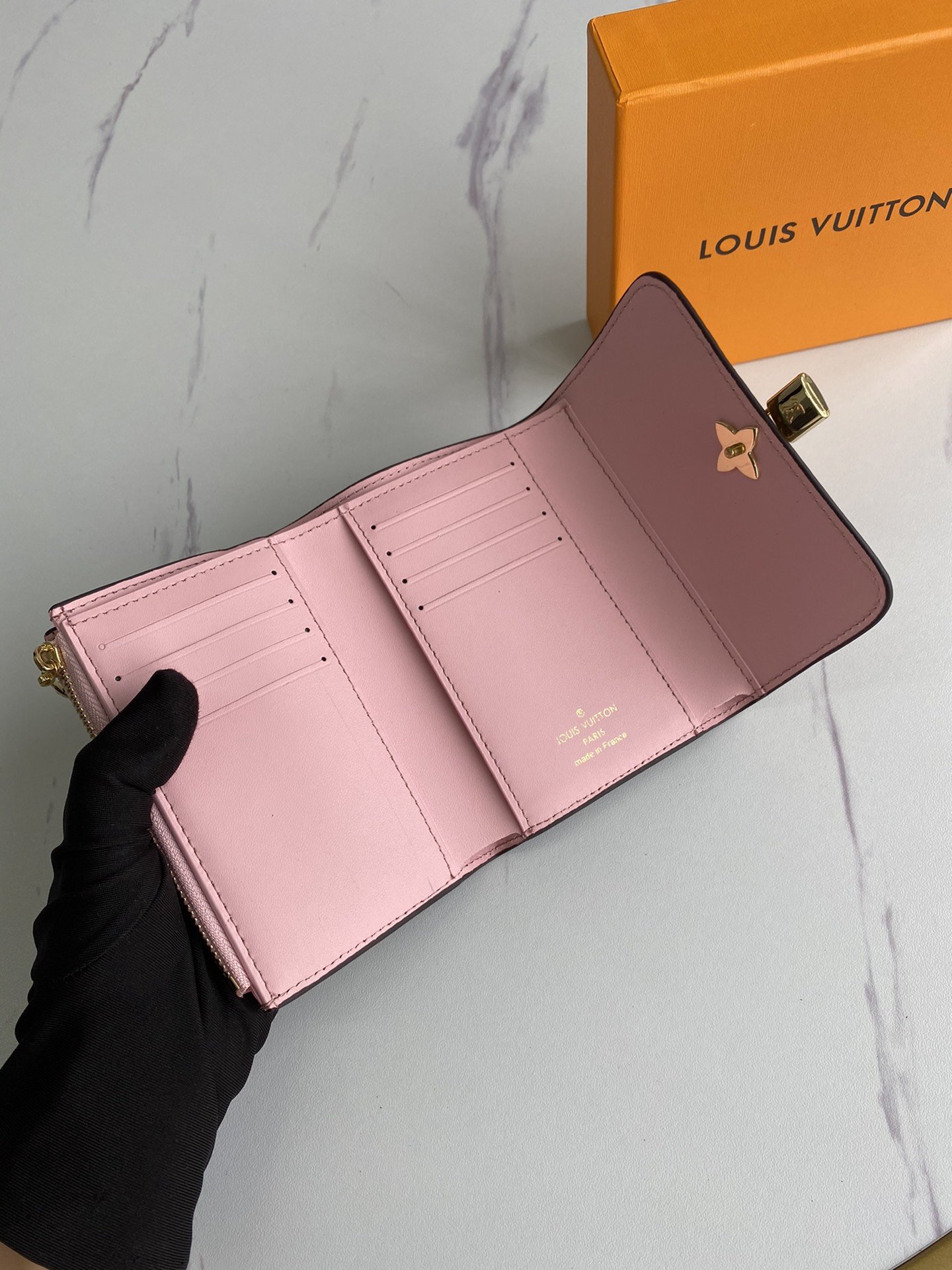 かっこいい おしゃれルイヴィトン Louis Vuitton 財布ブランドスーパーコピーN品代引き可能国内発送後払い安全必ず届く優良サイト