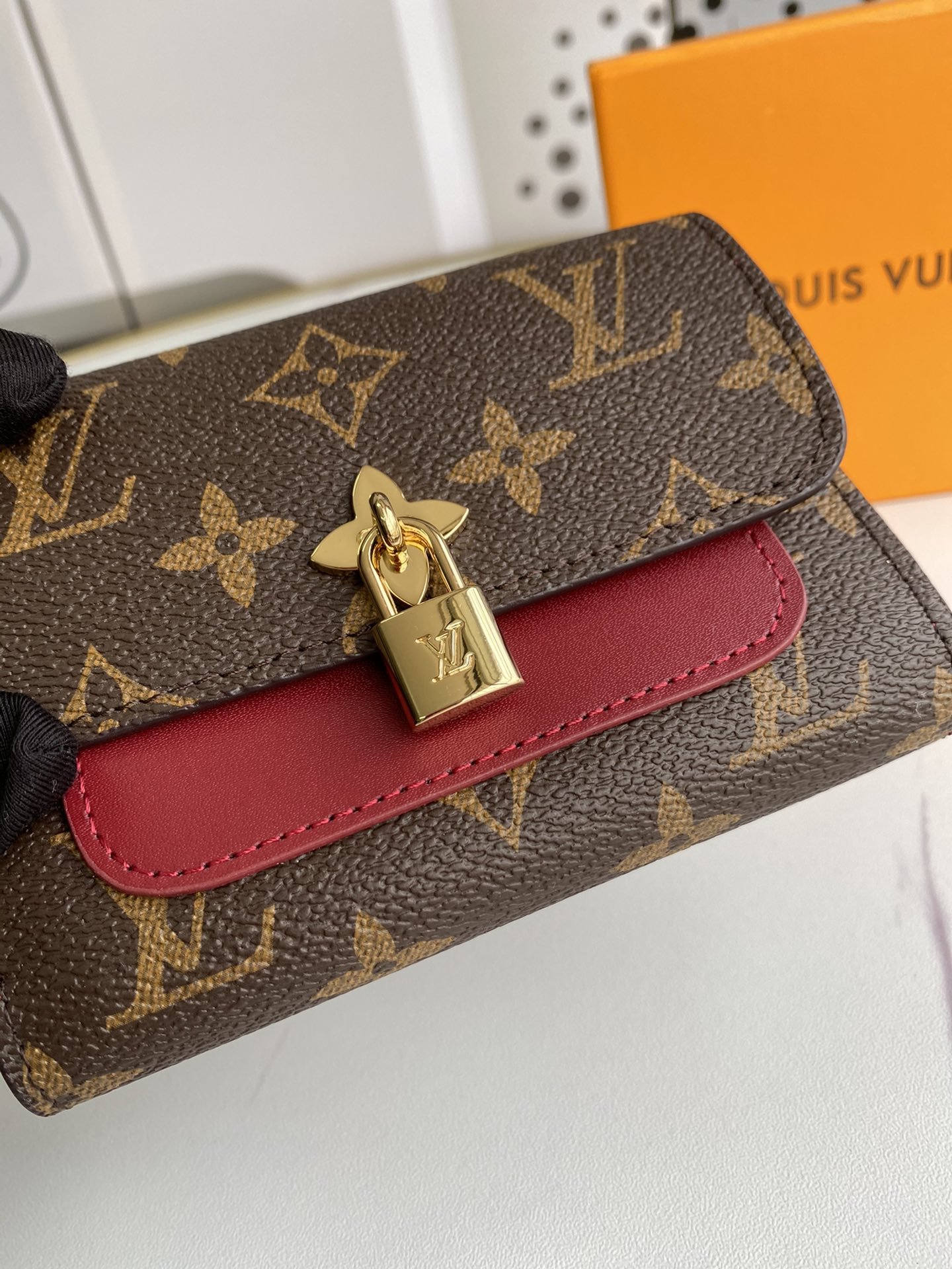 かっこいい おしゃれルイヴィトン Louis Vuitton 財布ブランドスーパーコピーN品代引き可能国内発送後払い安全必ず届く優良サイト