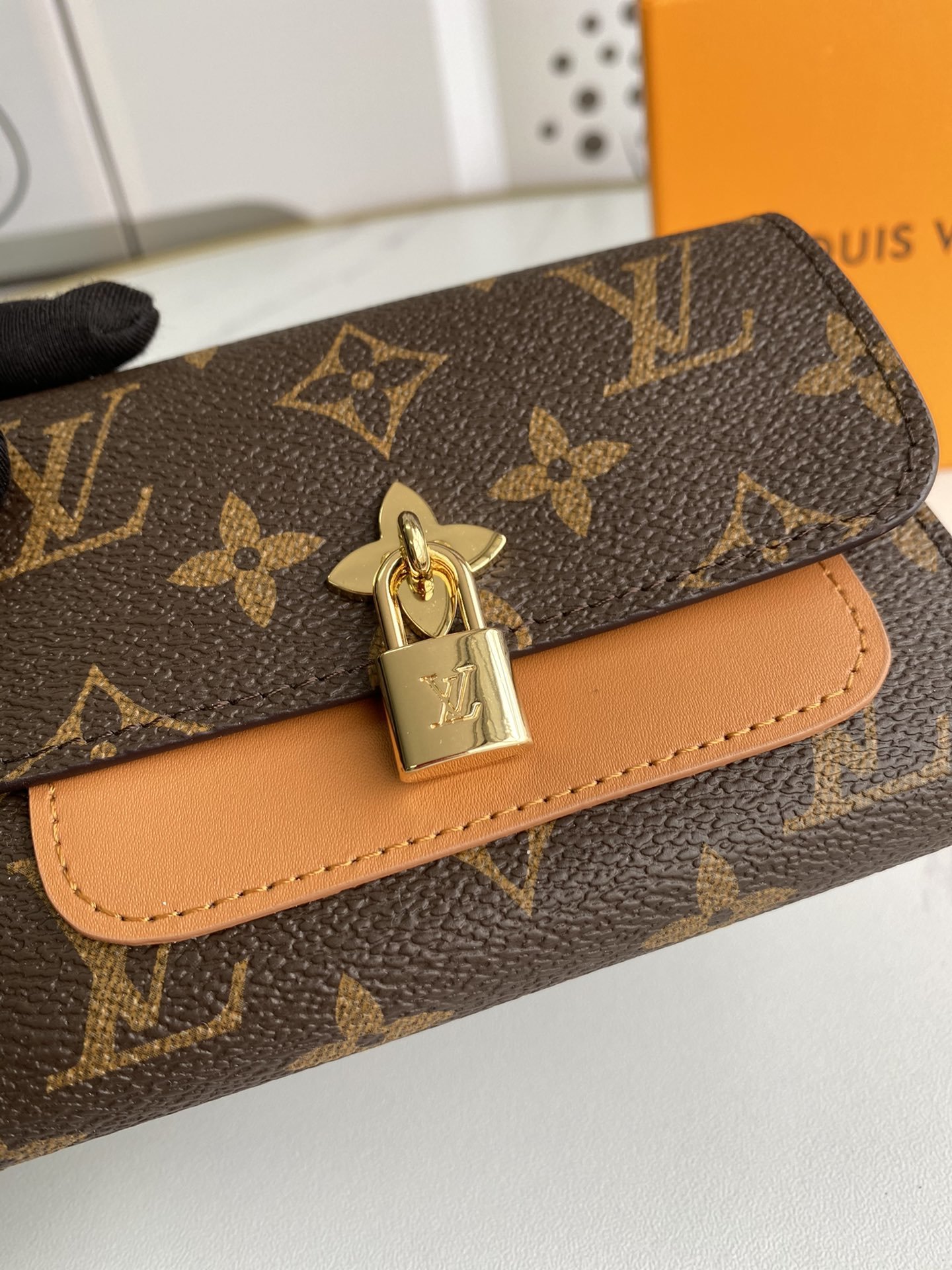 かっこいい おしゃれルイヴィトン Louis Vuitton 財布ブランドスーパーコピーN品代引き可能国内発送後払い安全必ず届く優良サイト