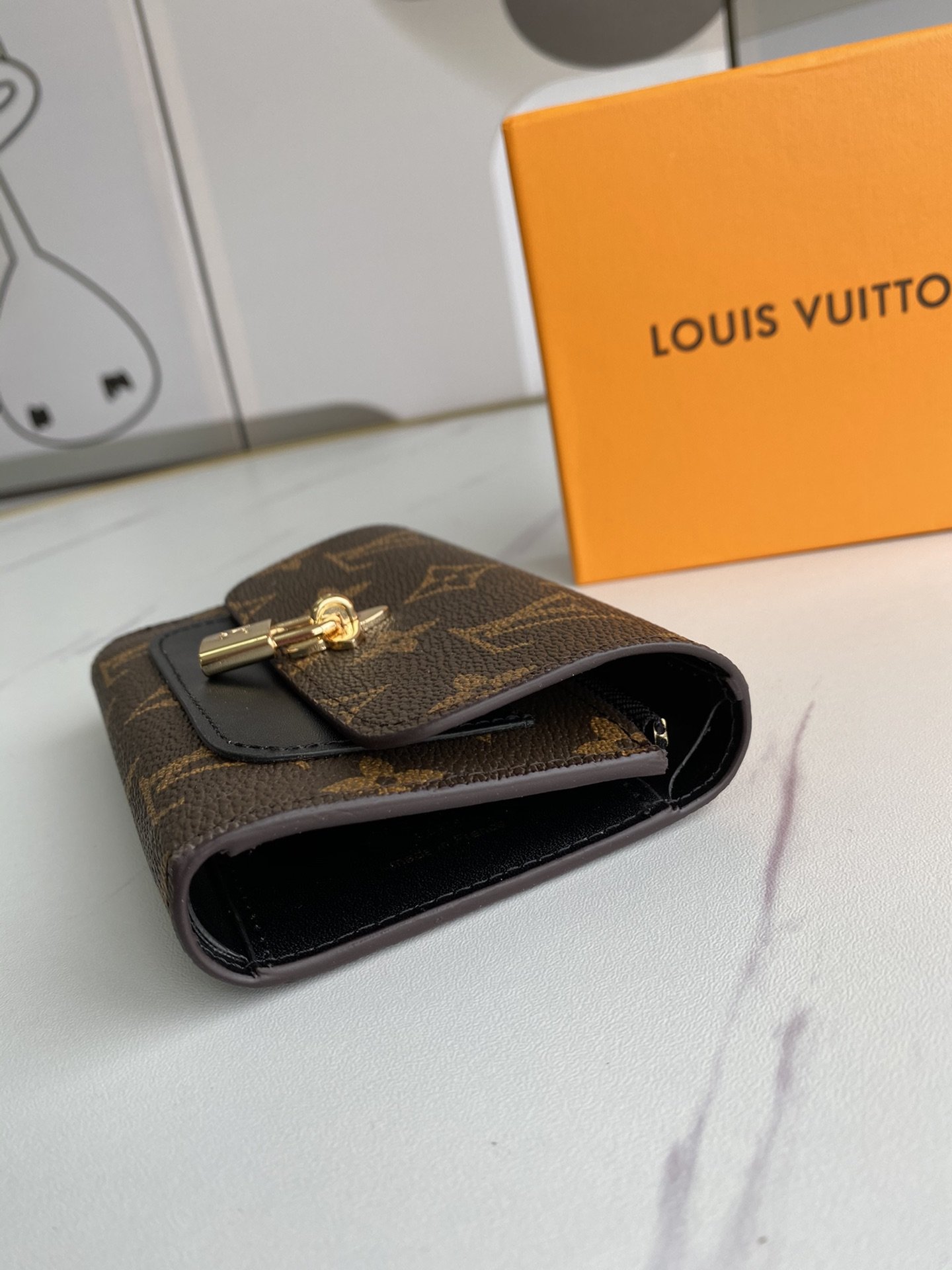 かっこいい おしゃれルイヴィトン Louis Vuitton 財布ブランドスーパーコピーN品代引き可能国内発送後払い安全必ず届く優良サイト