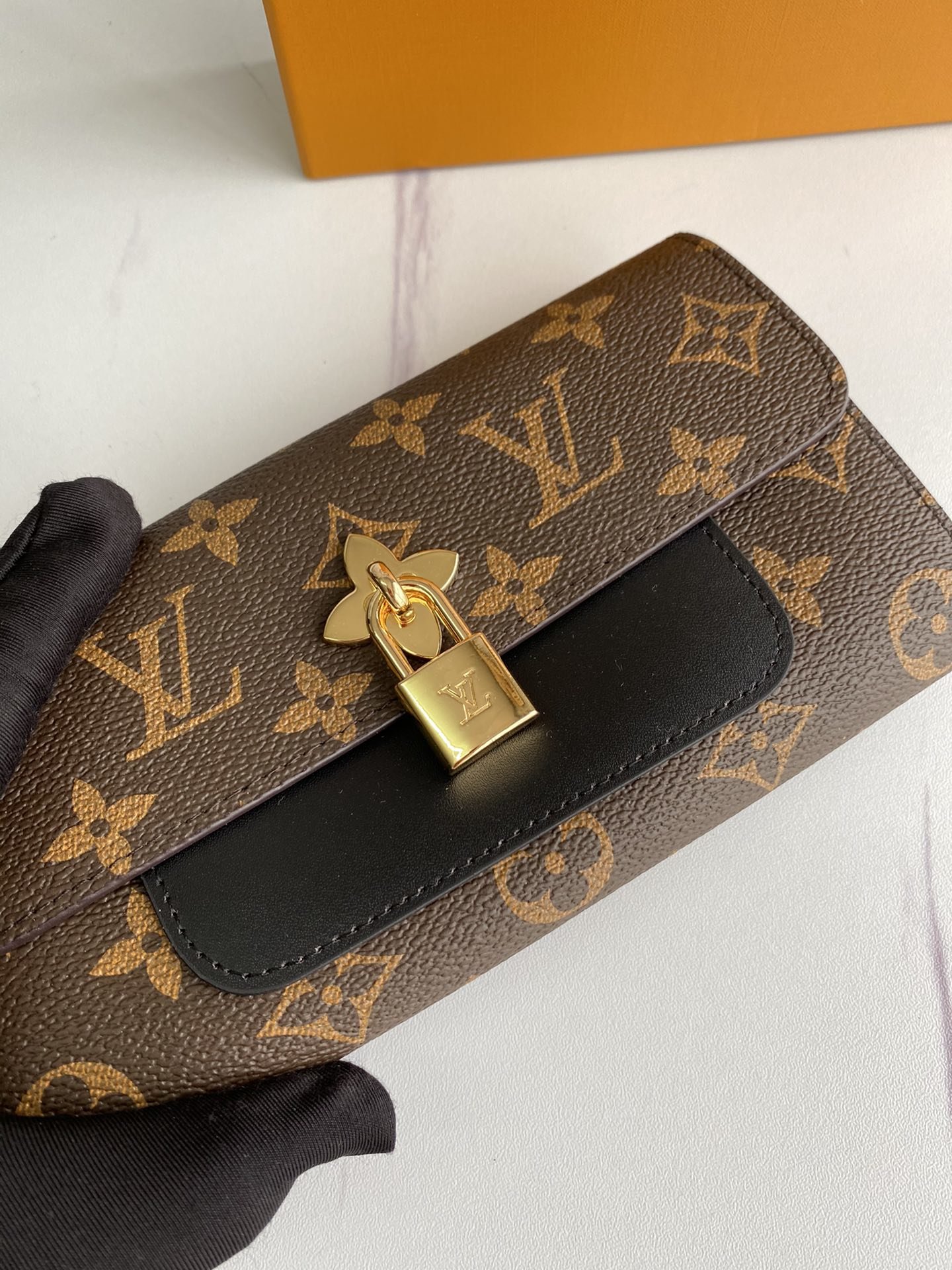 かっこいい おしゃれルイヴィトン Louis Vuitton 財布ブランドスーパーコピーN品代引き可能国内発送後払い安全必ず届く優良サイト