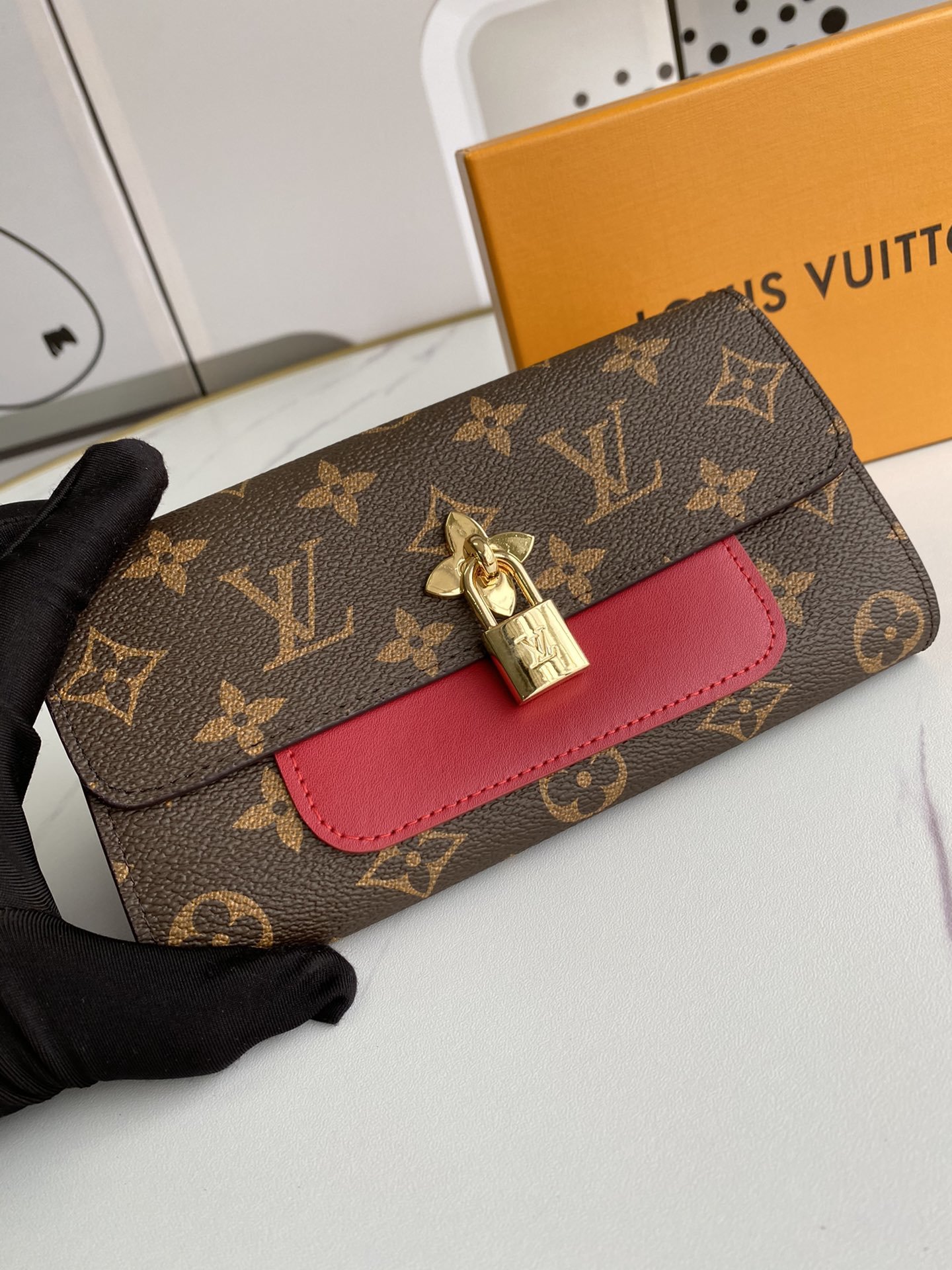 かっこいい おしゃれルイヴィトン Louis Vuitton 財布ブランドスーパーコピーN品代引き可能国内発送後払い安全必ず届く優良サイト