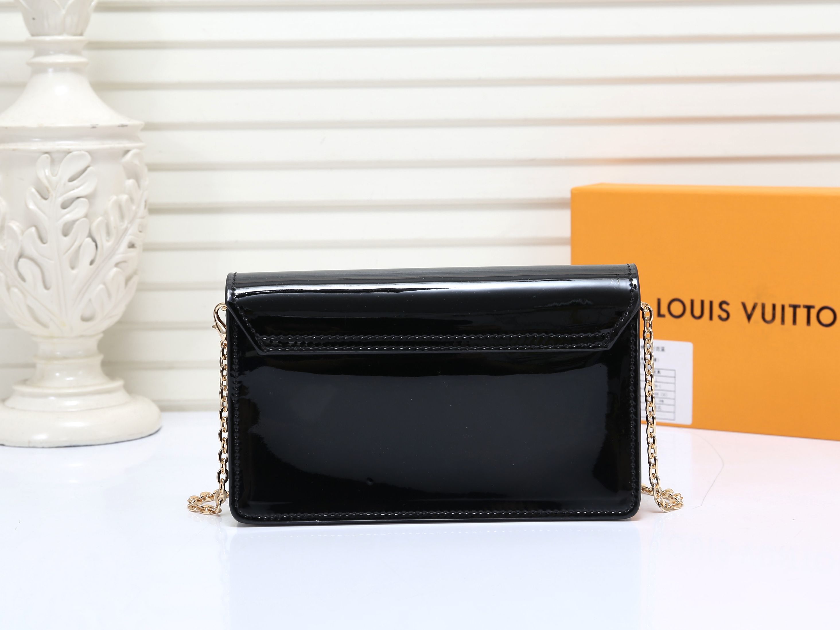 新入荷ルイヴィトン Louis Vuitton 長財布ブランドスーパーコピー財布N品代引き対応国内発送後払い安全必ず届く信用できるサイト