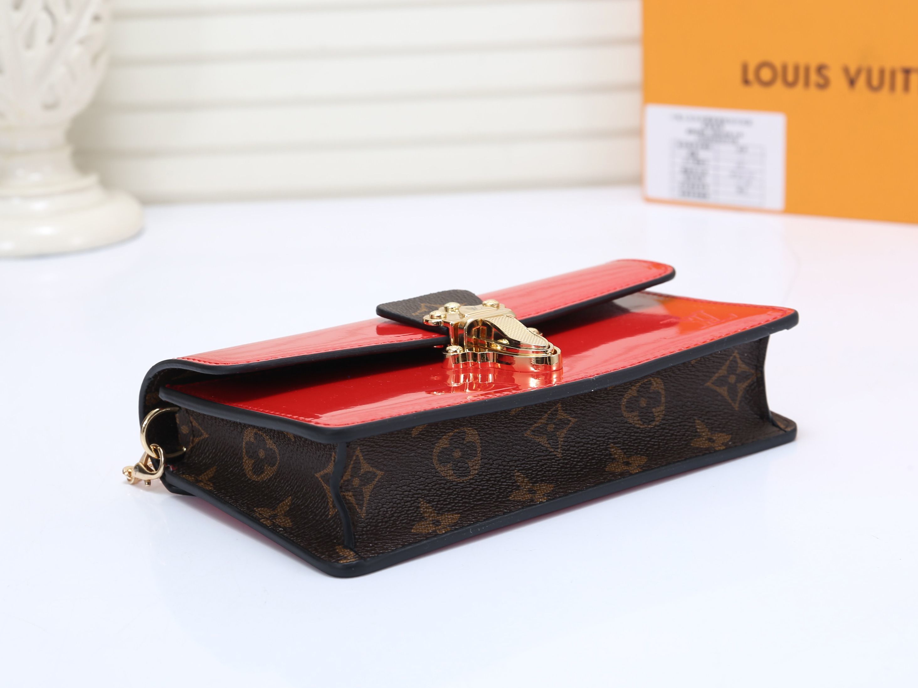 新入荷ルイヴィトン Louis Vuitton 長財布ブランドスーパーコピー財布N品代引き対応国内発送後払い安全必ず届く信用できるサイト