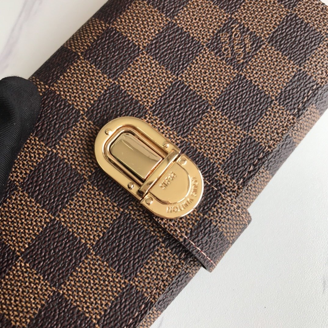 新入荷ルイヴィトン Louis Vuitton 長財布ブランドスーパーコピー財布N品代引き対応国内発送後払い安全必ず届く信用できるサイト