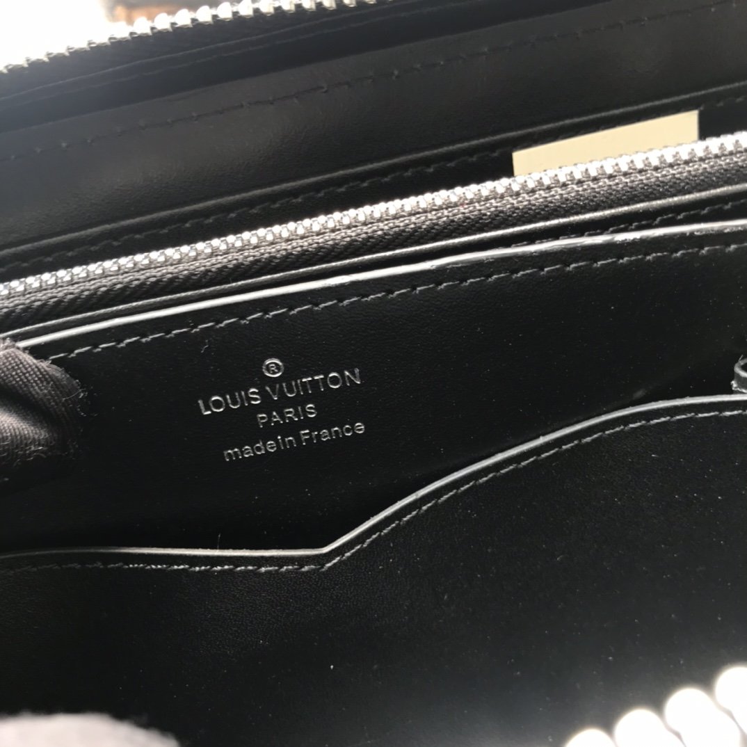 新入荷ルイヴィトン Louis Vuitton 長財布ブランドスーパーコピー財布N品代引き対応国内発送後払い安全必ず届く信用できるサイト